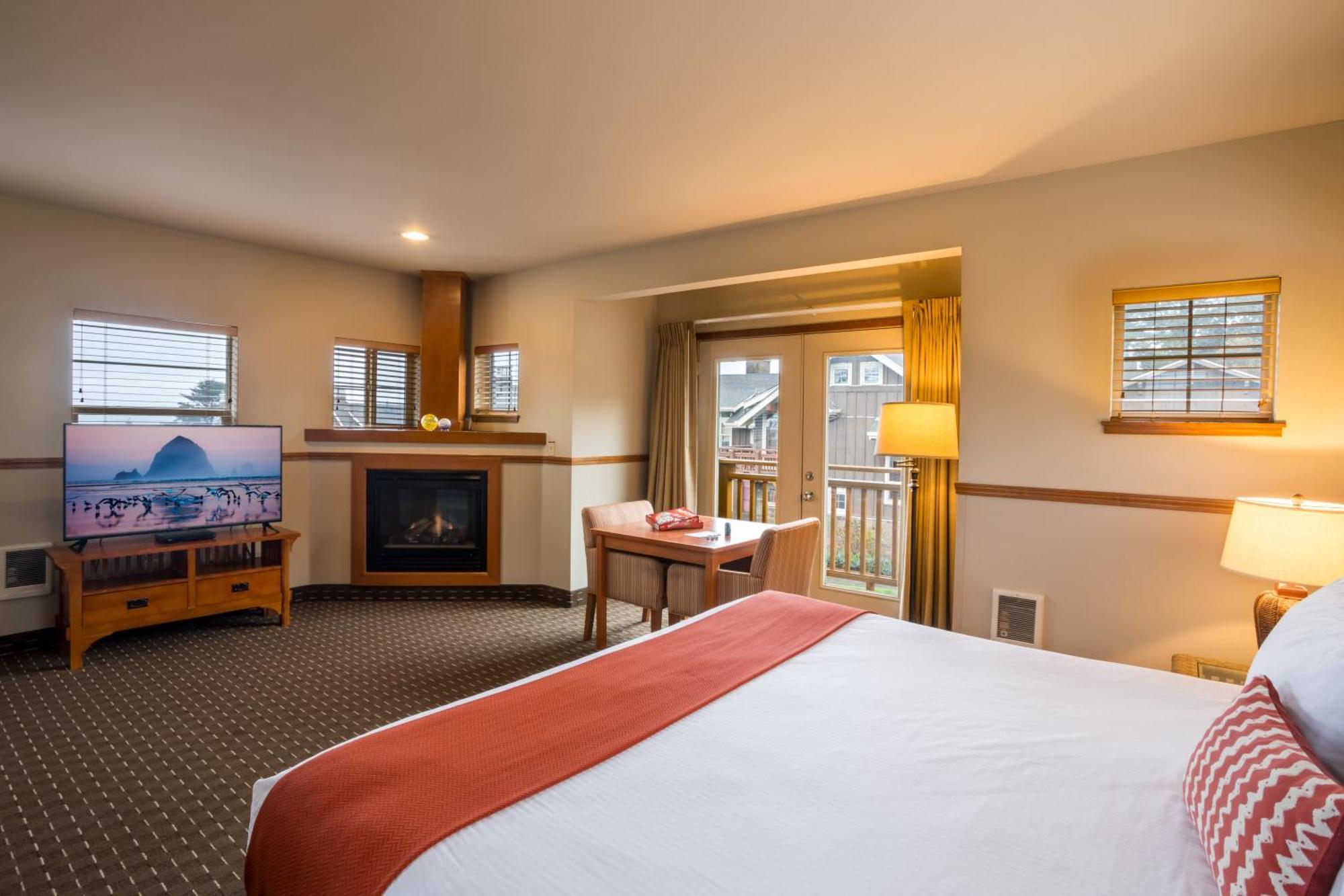 Inn At Канън Бийч Екстериор снимка